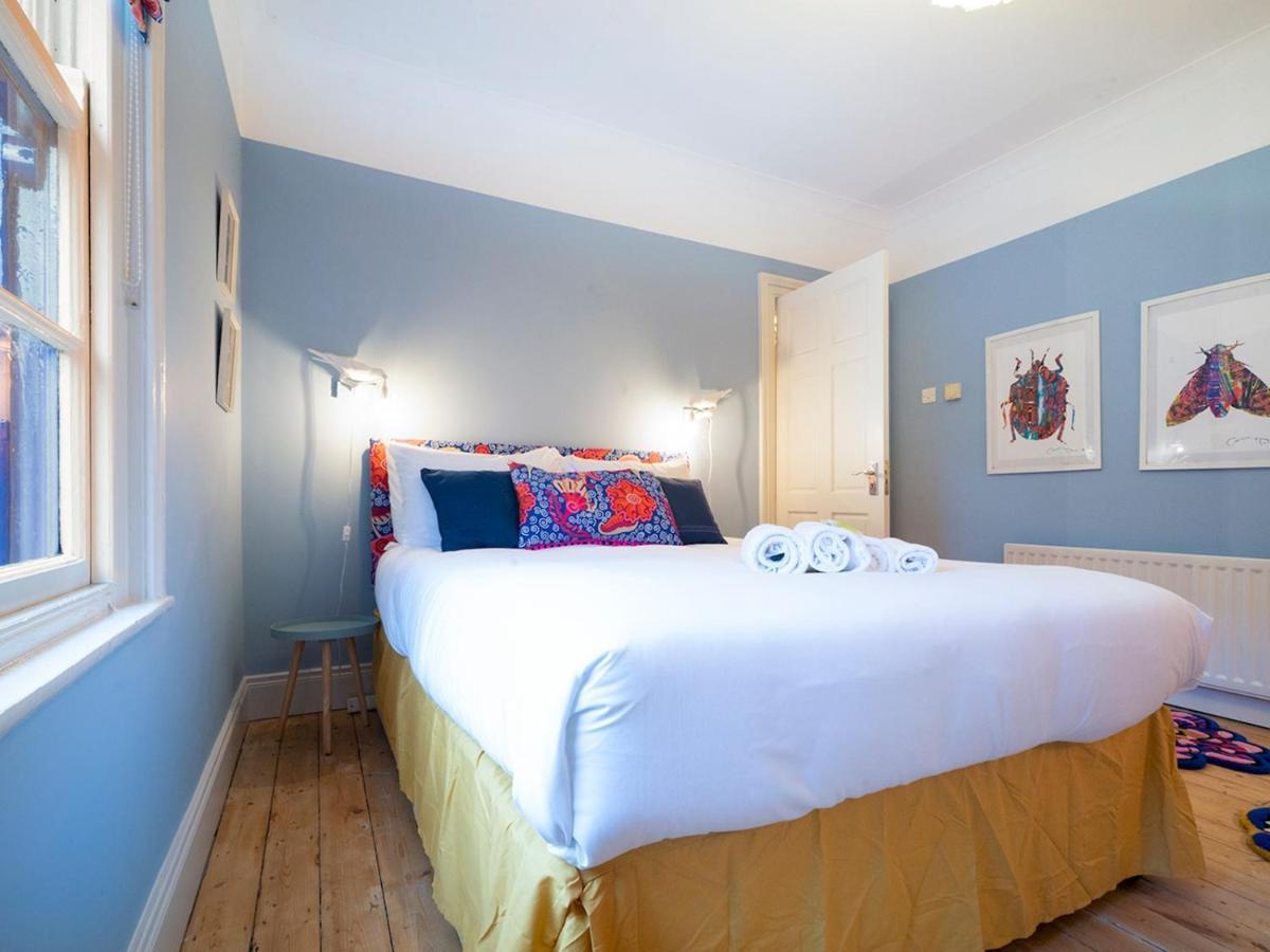 Pass The Keys Colourful, Quirky Artist-Owned 3 Bed Next To Cafes Villa Belfast Eksteriør billede